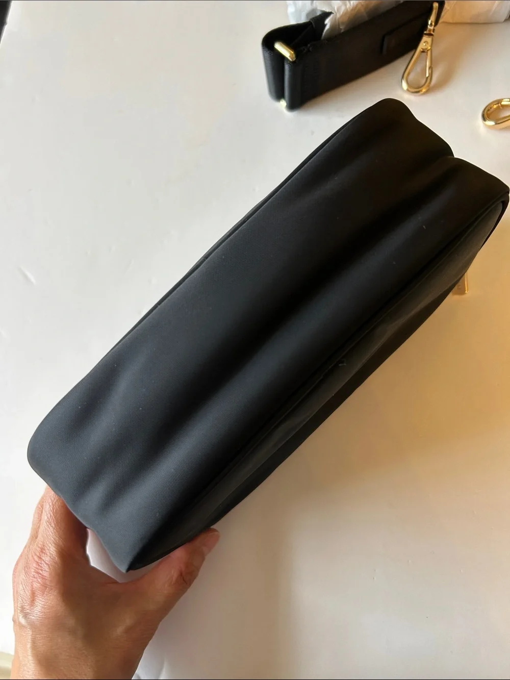 NWT Lululemon Crossbody Camera Bag with Top Handle - Picture 11 of 14
